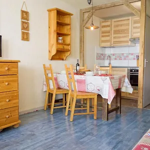 apartment-le-prariond6.hotels-rhonealpes.com/